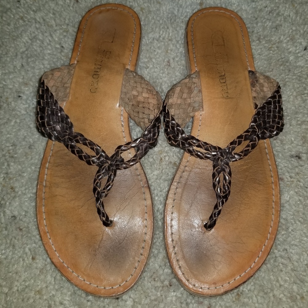 Chinese Laundry sandals